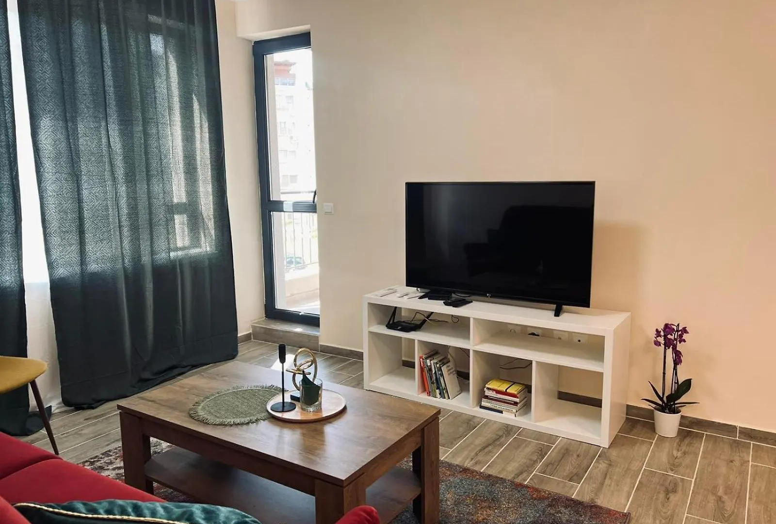 Strаwberry Apartment With Parking Place Sofia Bulgaria