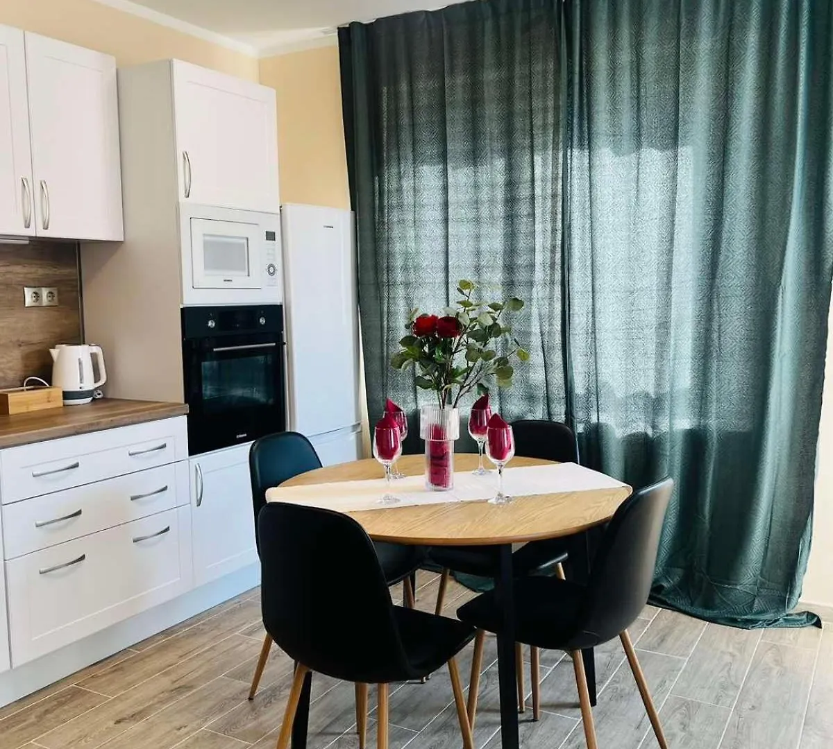 Strаwberry Apartment With Parking Place Sofia